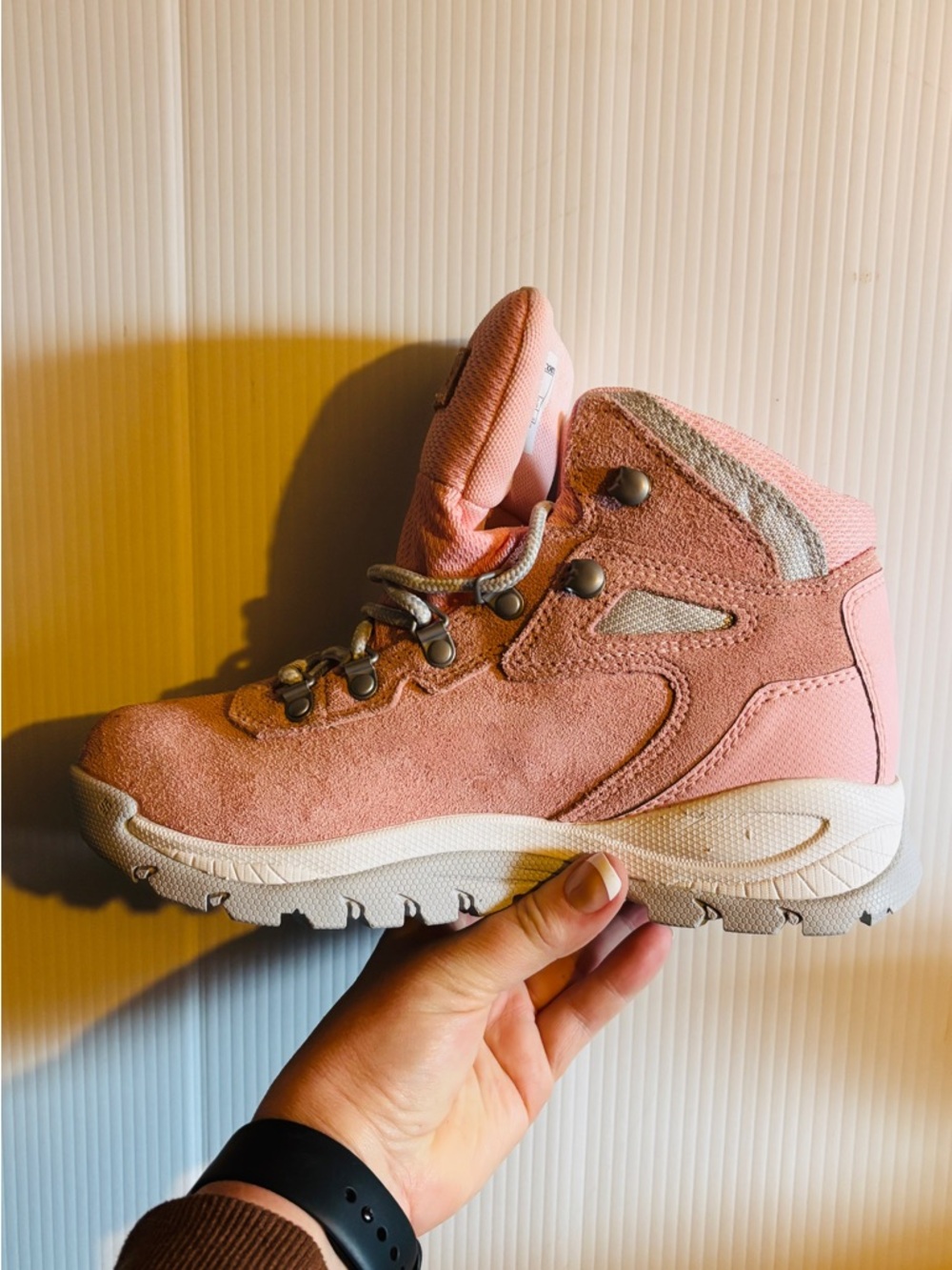 New Columbia Rose-Pink Suede Outdoor hiking Boots size 6 1/2 - Picture 8 of 11